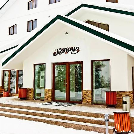 Kapriz Karakol Hotel Exterior photo