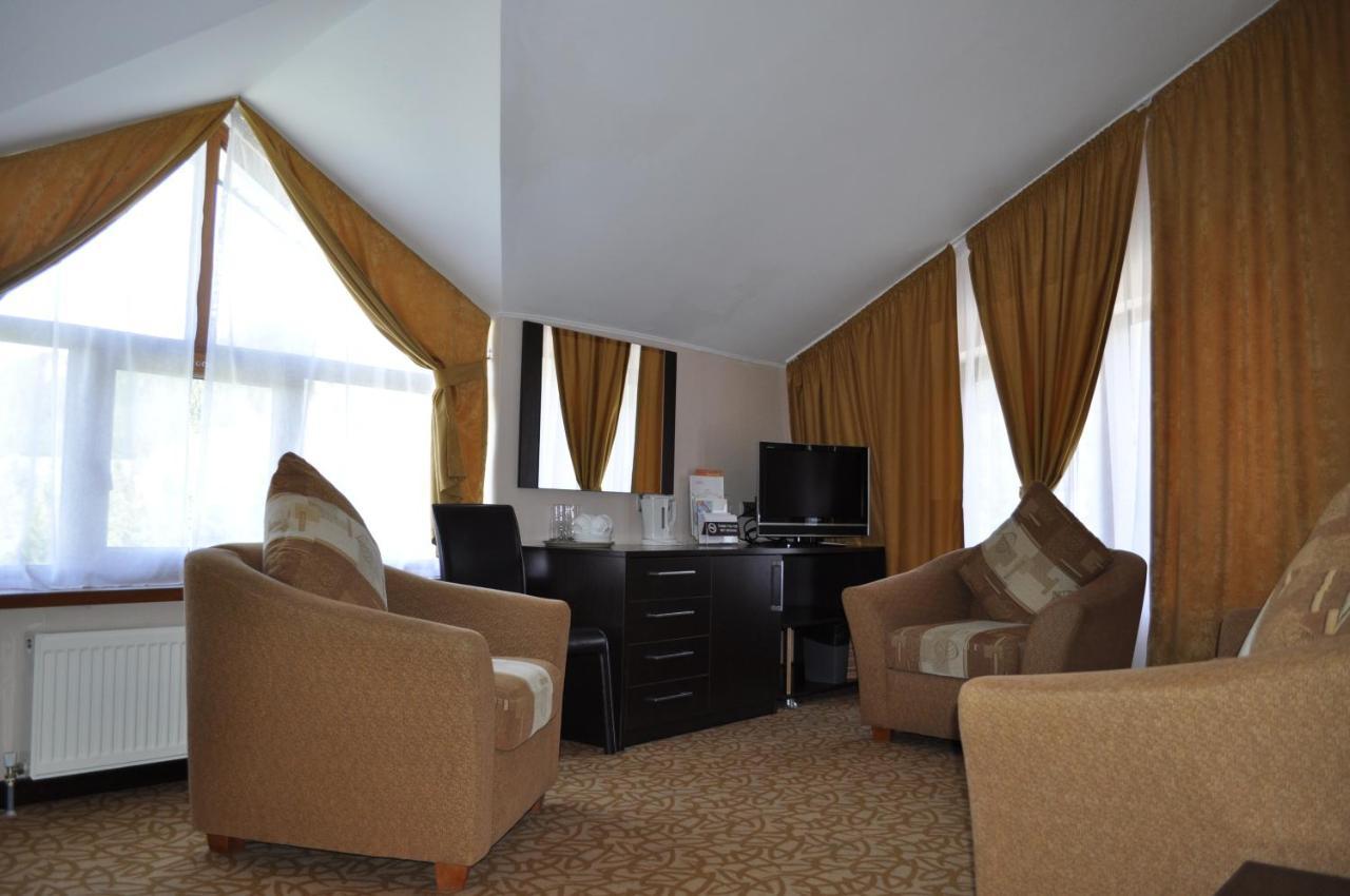 Kapriz Karakol Hotel Room photo