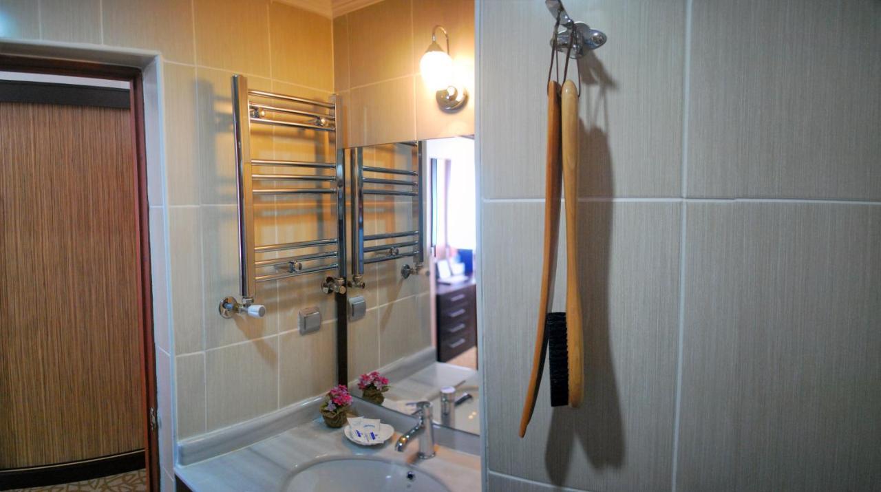 Kapriz Karakol Hotel Room photo