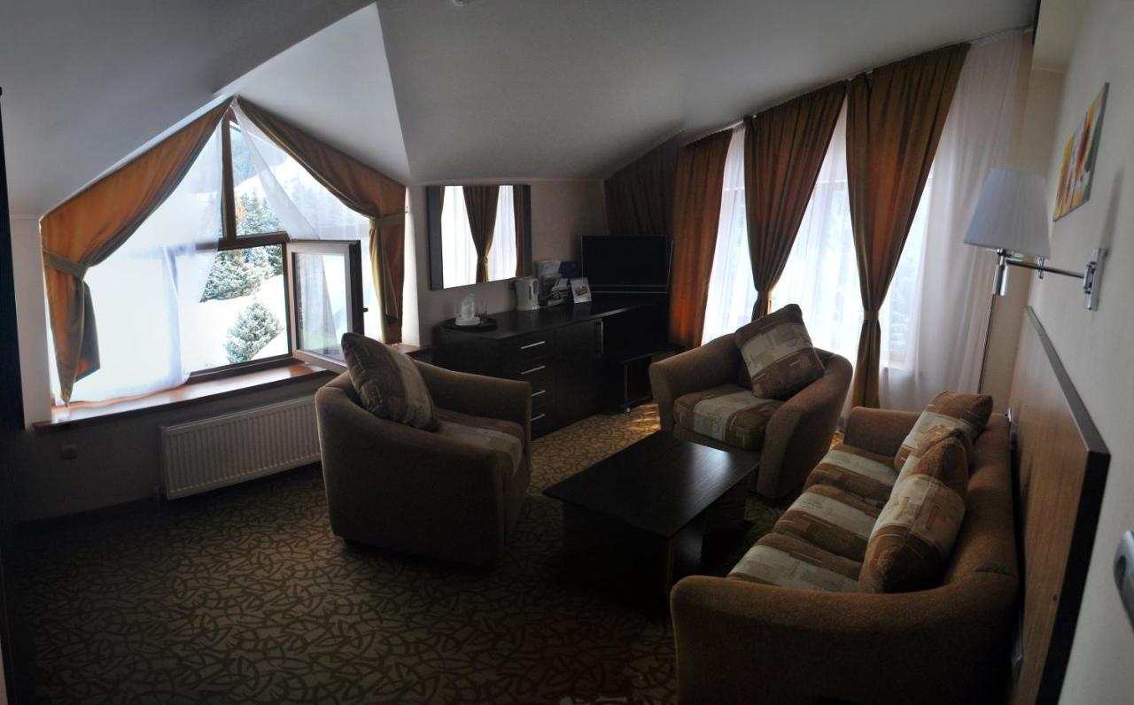 Kapriz Karakol Hotel Room photo