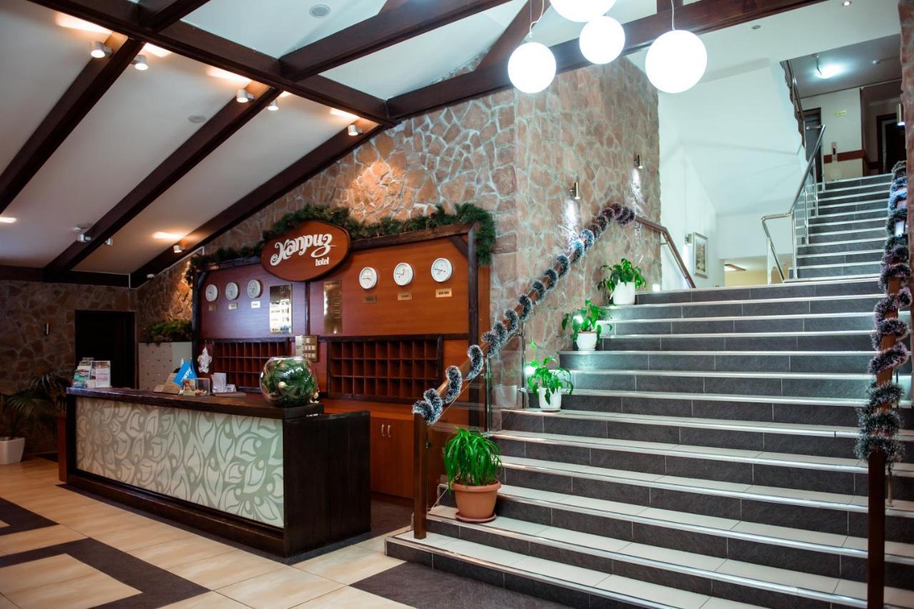 Kapriz Karakol Hotel Exterior photo